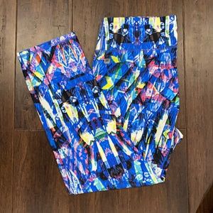 Like New Fabletics Salar Capri Leggings Sz SML
